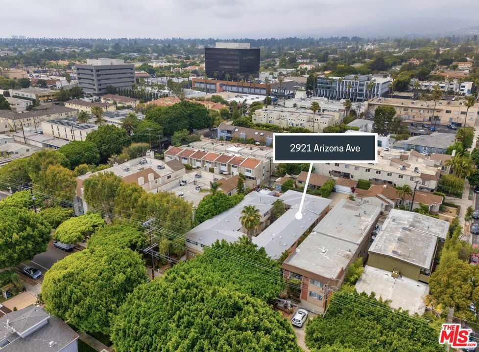 Properties 2 2921 Arizona Avenue