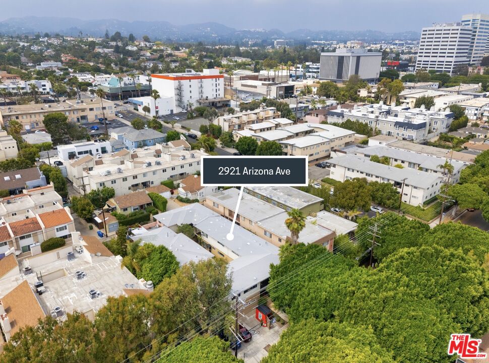 Properties 4 2921 Arizona Avenue