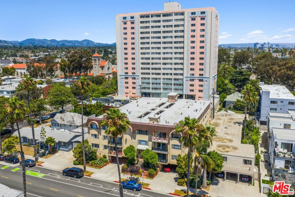 Properties 3 1117 6th Street