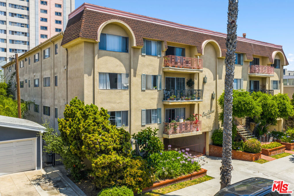 Properties 1 1117 6th Street