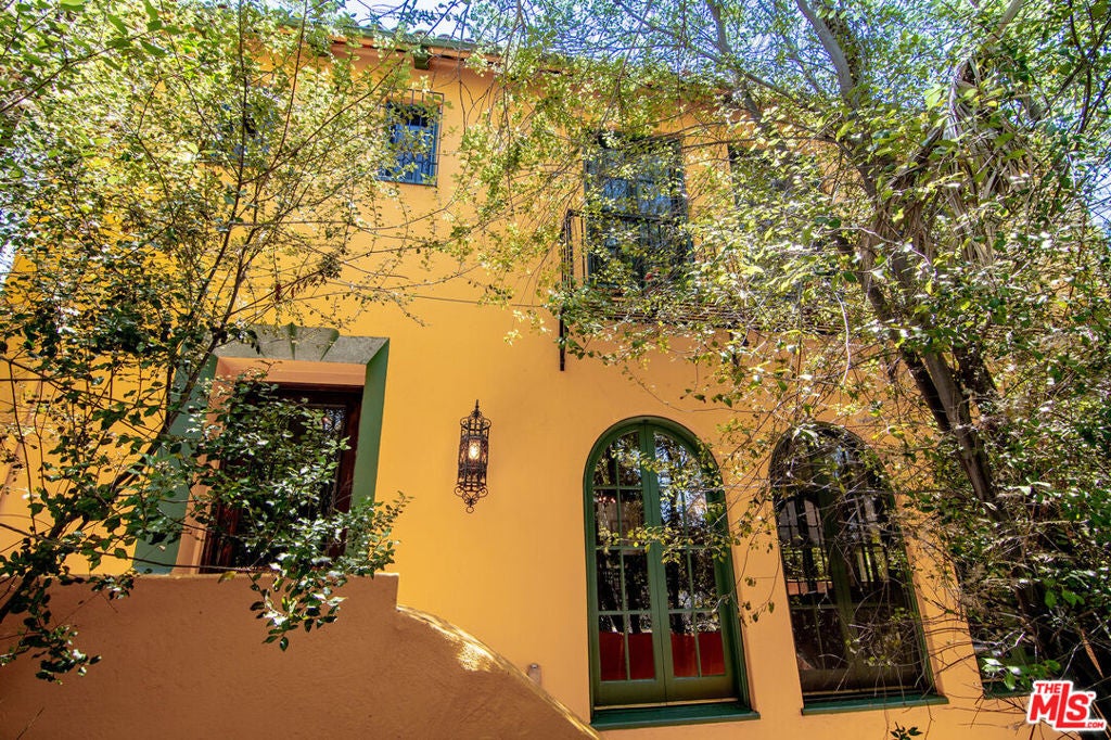 130 N Catalina Street