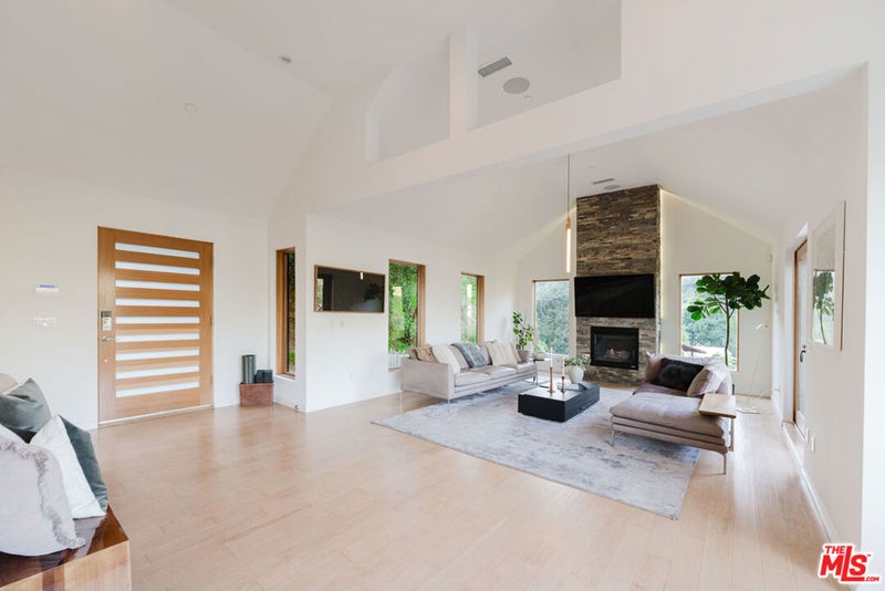 10110 Cielo Drive