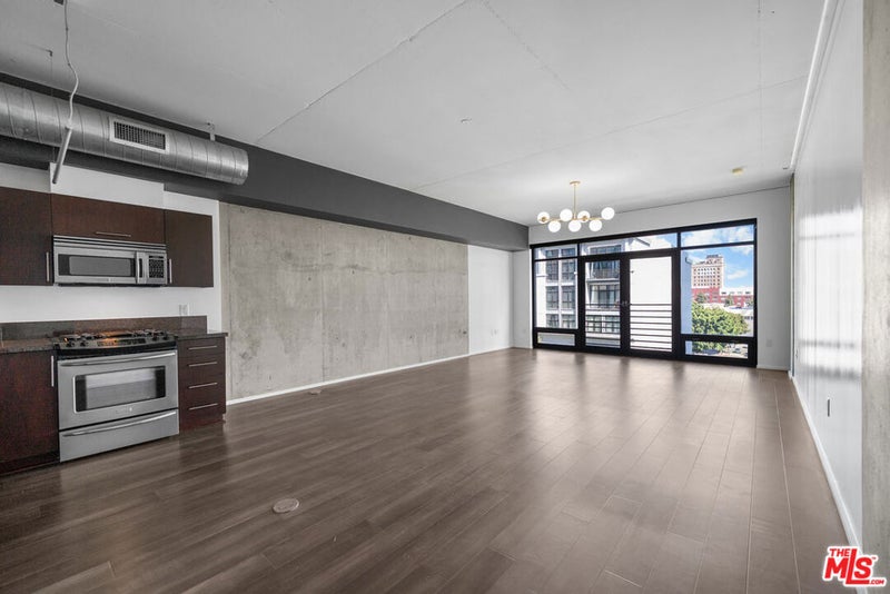 1111 S Grand Avenue 716