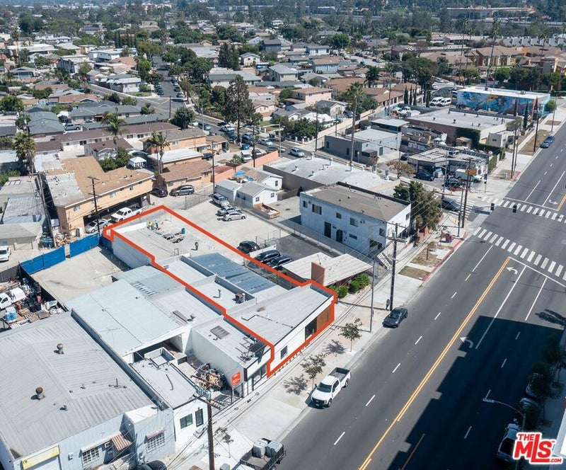 714 Centinela Avenue