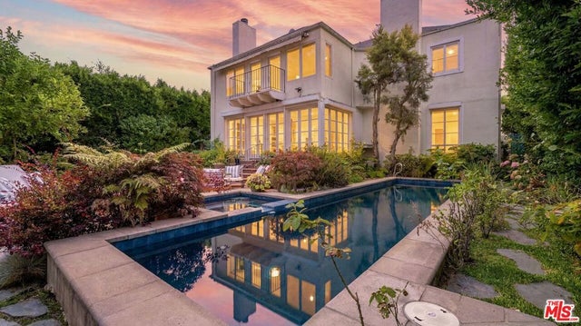 1506 Club View Drive, Los Angeles