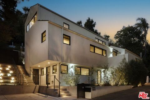 9843 Yoakum Drive Beverly Hills CA 90210
