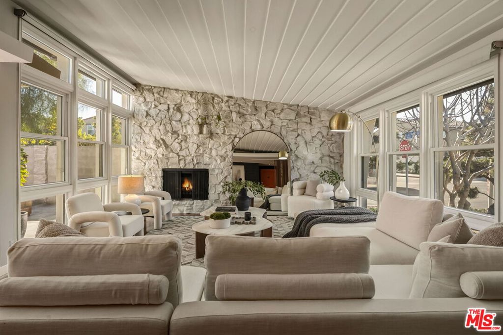 1856 Hi Point Street