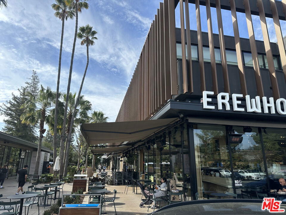 12752 Halkirk Street