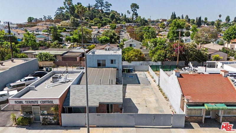 2880 W Valley Boulevard