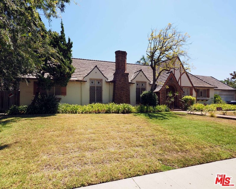 742 Schumacher Drive