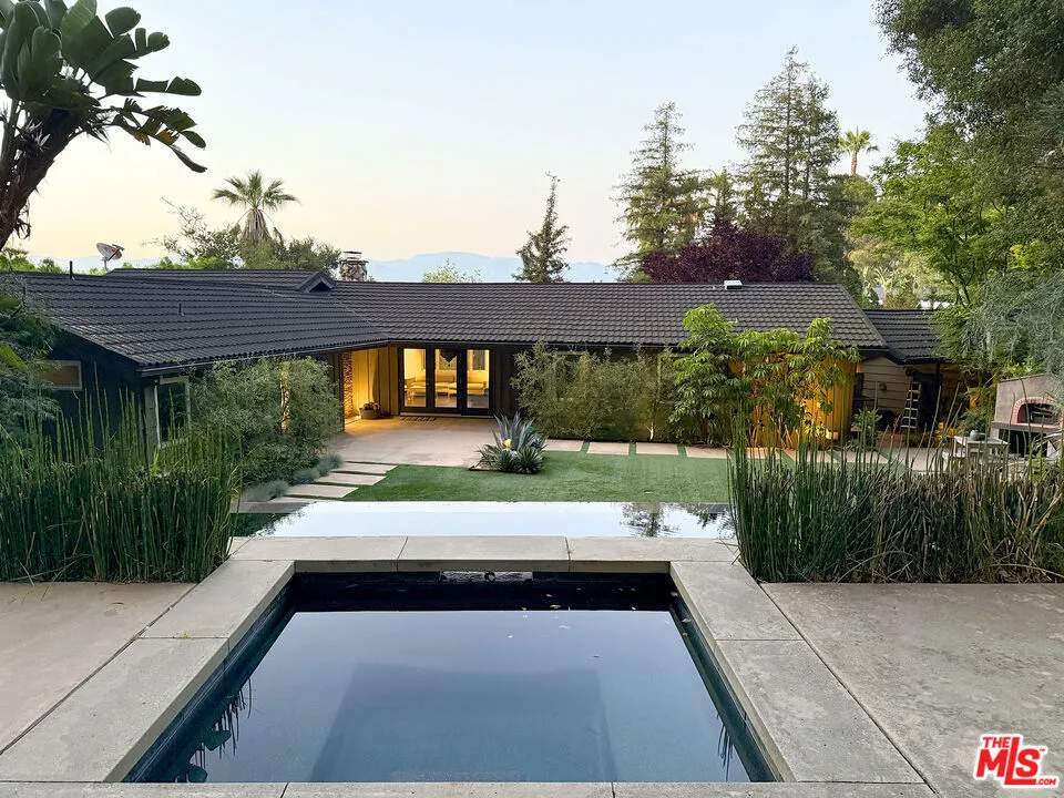 Studio City, California 91604, United States, 3 Bedrooms Bedrooms, ,3 BathroomsBathrooms,Residential,Active,193495