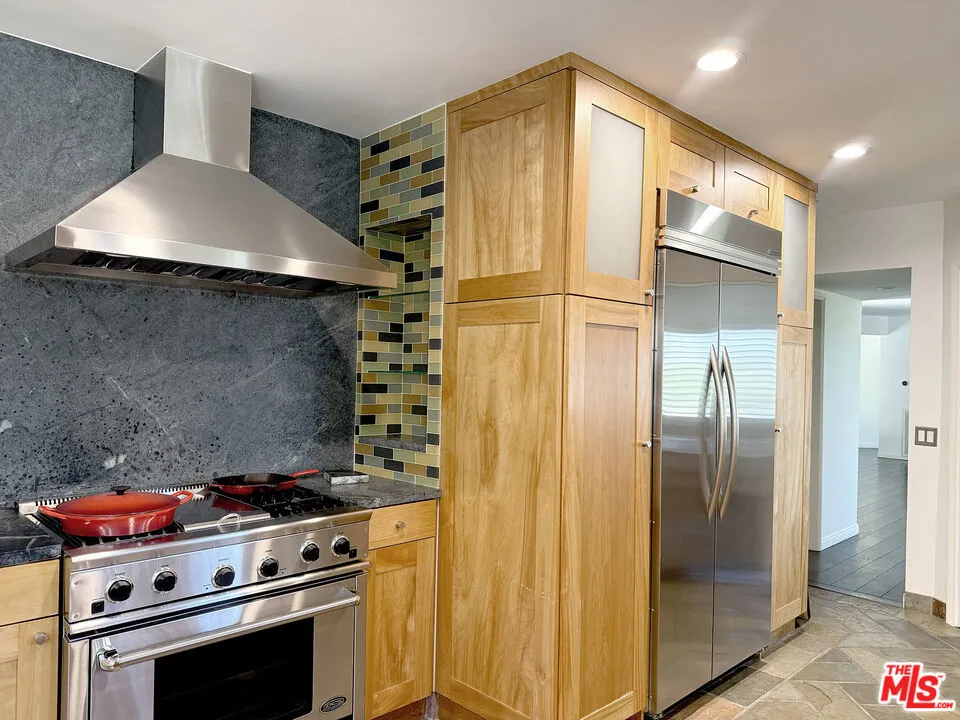 Studio City, California 91604, United States, 3 Bedrooms Bedrooms, ,3 BathroomsBathrooms,Residential,Active,193495