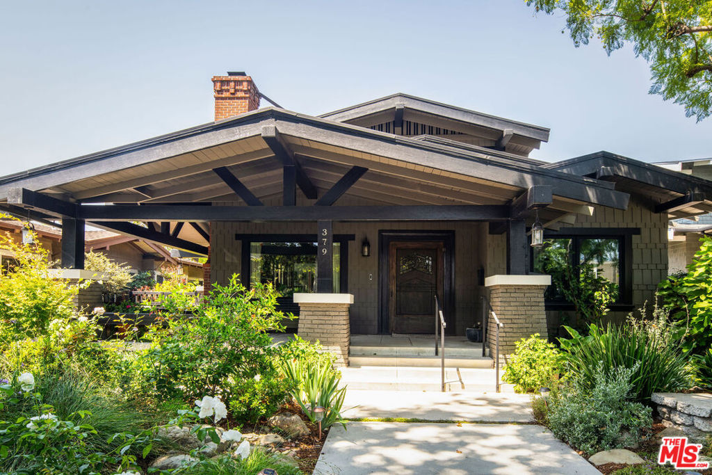 Properties 1 379 N Wilton Place