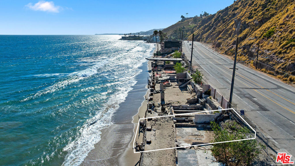 20812 Pacific Coast Highway