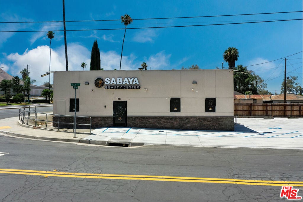 451 Iowa Avenue