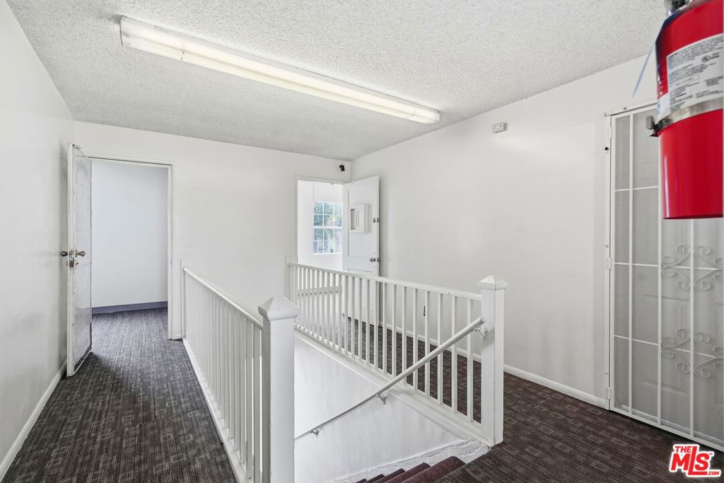 2048 W Florence Avenue