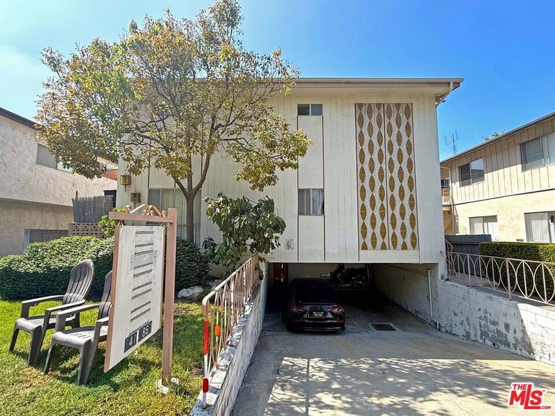 3743 Mentone Avenue