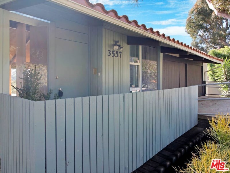 3557 Serra Road