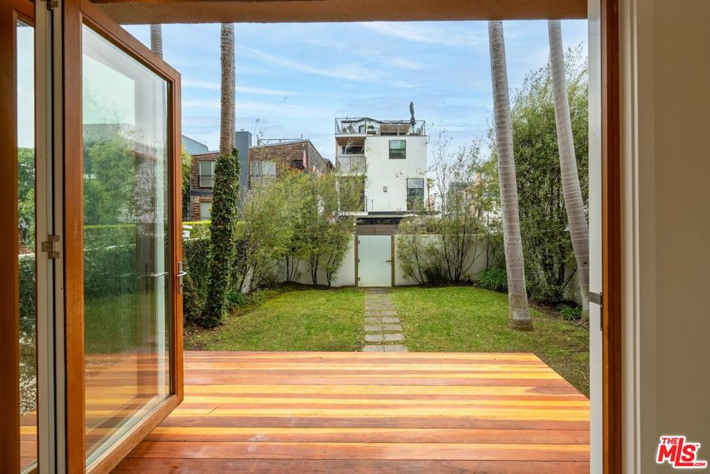 28 Westwind Street