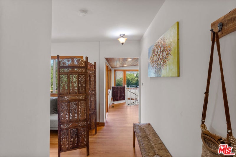 1239 Fernwood Pacific Drive