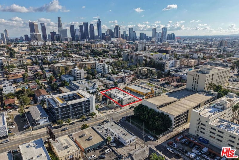 176 S Alvarado Street