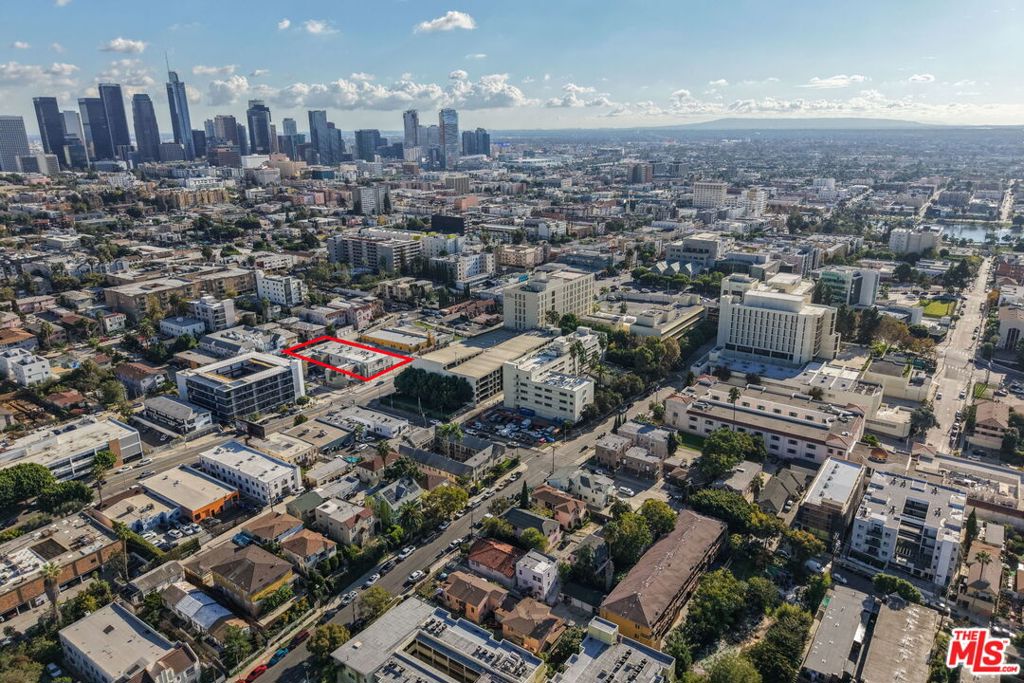 176 S Alvarado Street