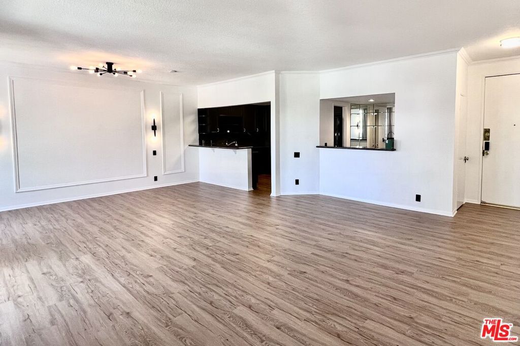 8960 Cynthia Street 109