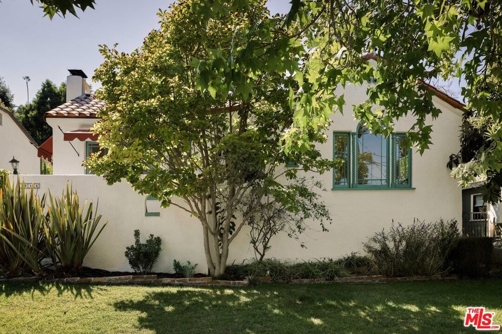 1311 Dartmouth Drive
