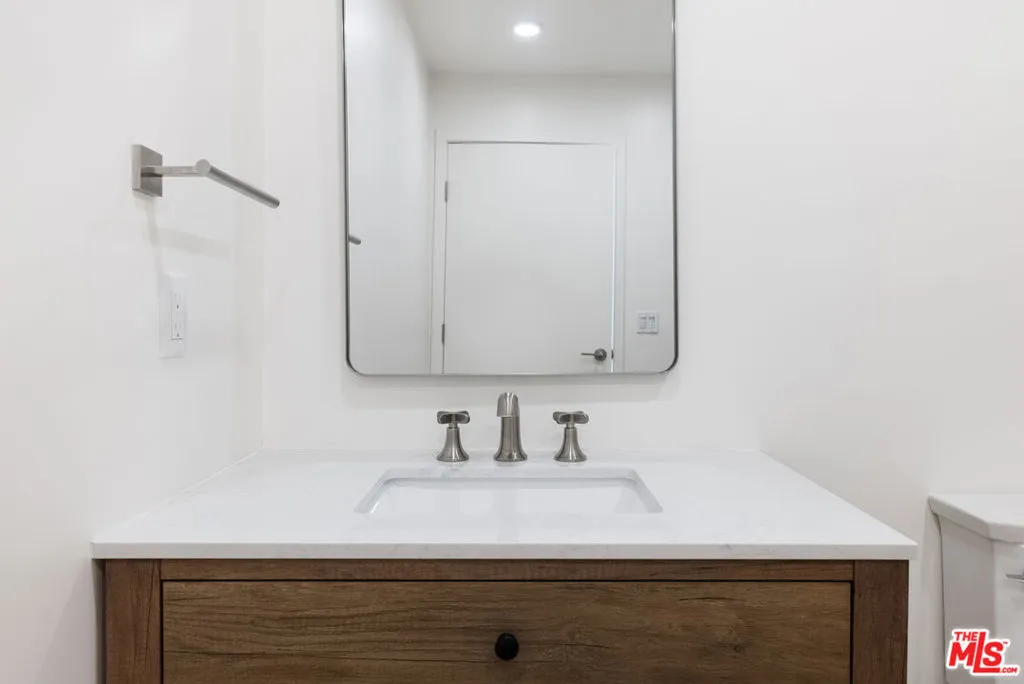 Cypress, California 90630, United States, ,1 BathroomBathrooms,Residential,Active,239291