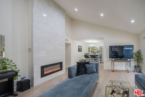 15425 Sherman Way 241 Van Nuys CA 91406