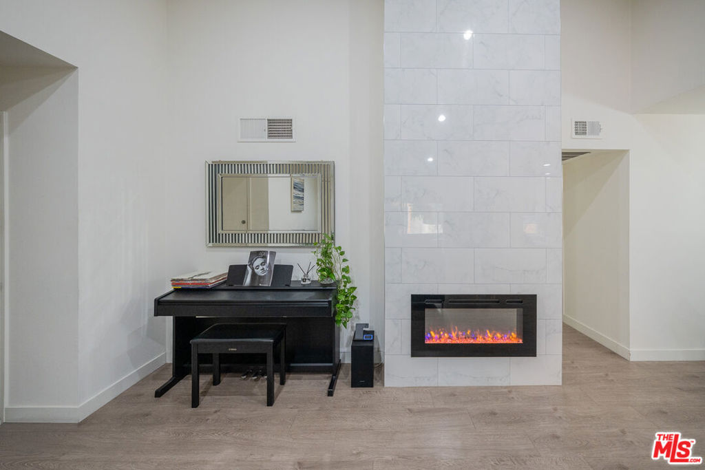 15425 Sherman Way 241