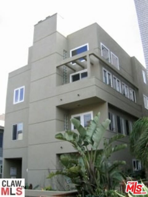 20 Quarterdeck Street Marina Del Rey CA 90292