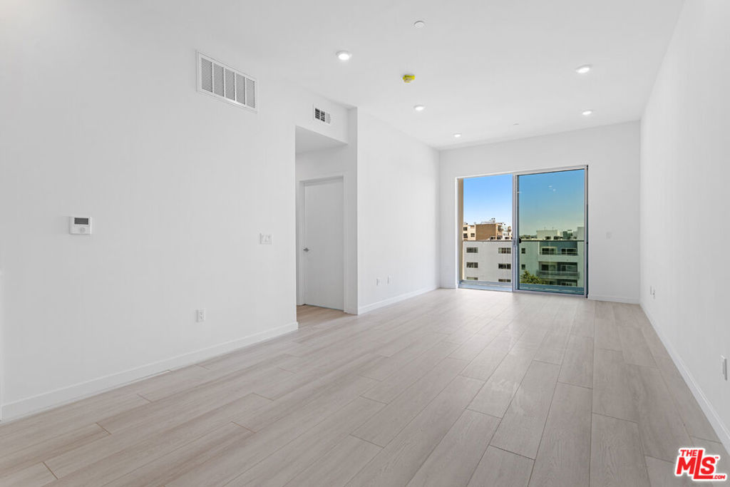 1650 Sawtelle Boulevard 106