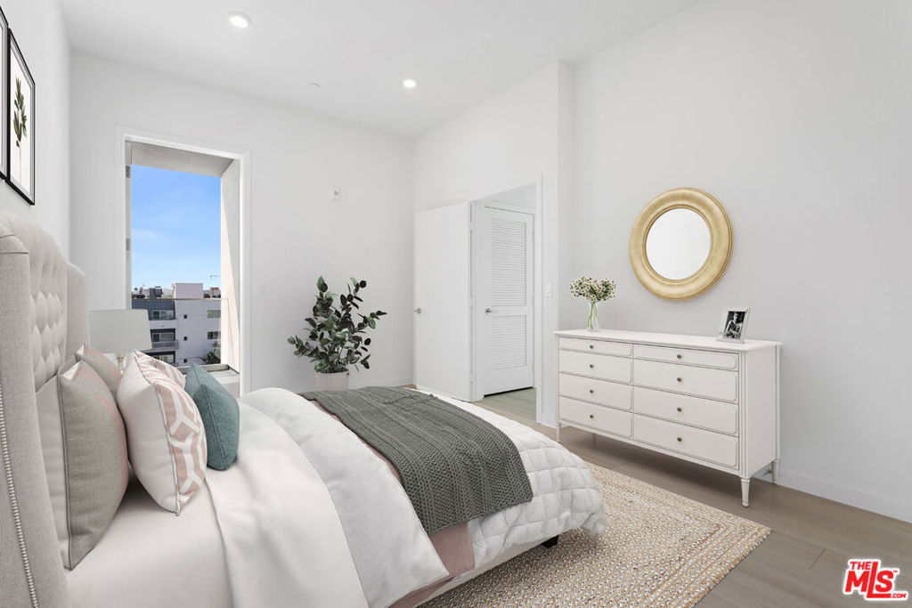 1650 Sawtelle Boulevard 106