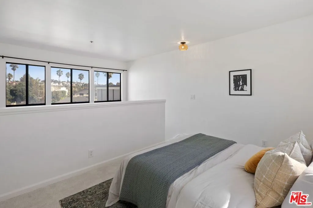 Redondo Beach, California 90277, United States, 3 Bedrooms Bedrooms, ,2 BathroomsBathrooms,Residential,Active,229363