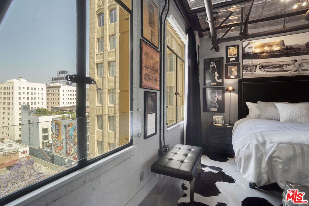 6253 Hollywood Boulevard 903