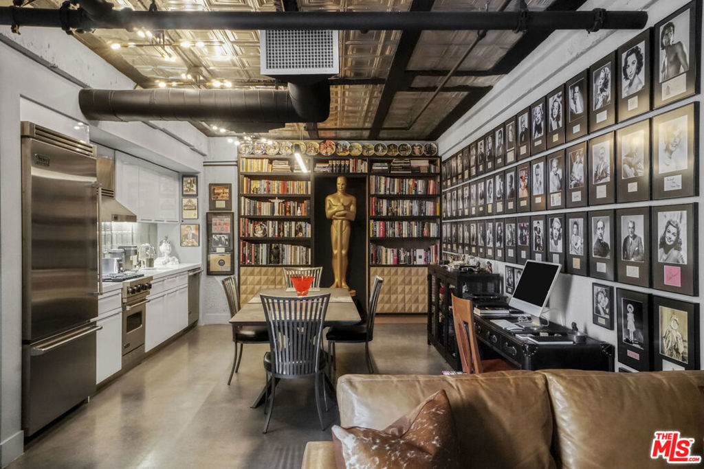 6253 Hollywood Boulevard 903