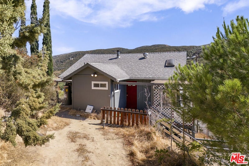 17565 Lone Pine Trail
