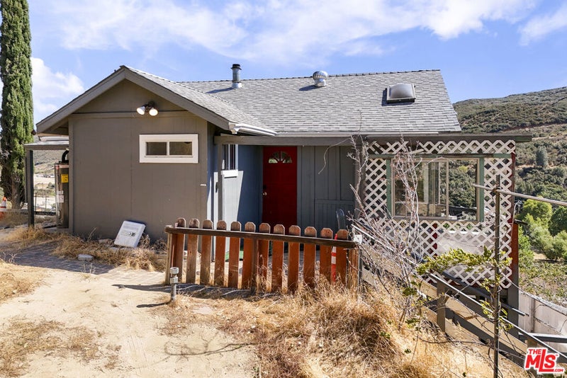 17565 Lone Pine Trail