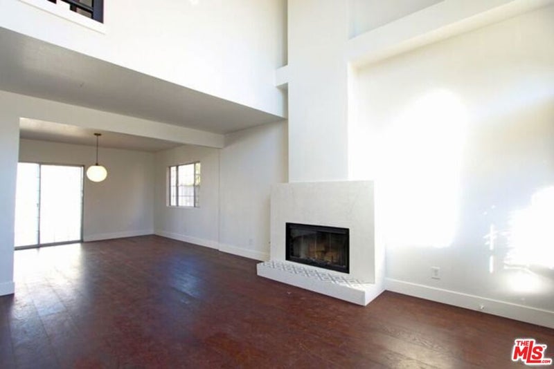 6401 N Figueroa Street