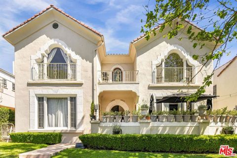 Photo of 326 N Sycamore Avenue, Los Angeles, CA 90036 (MLS # 26813983)