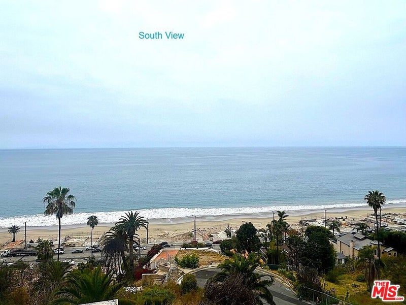 21540 Rambla Vista