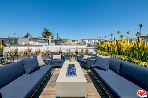 6913 N Tierno Lane Los Angeles CA 90038