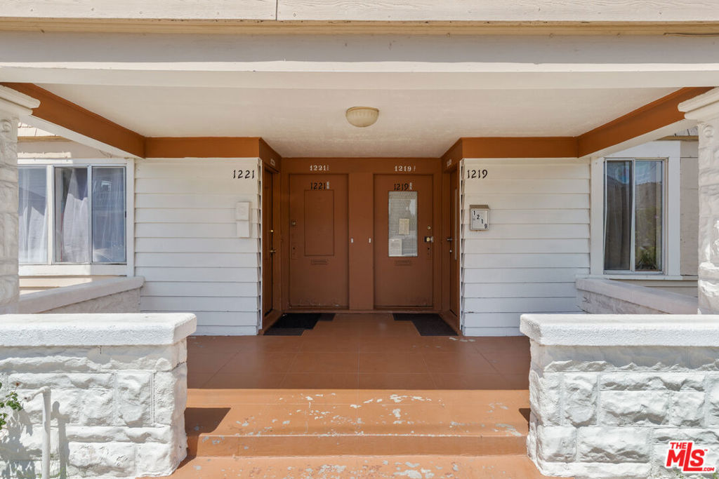 1219 Irolo Street