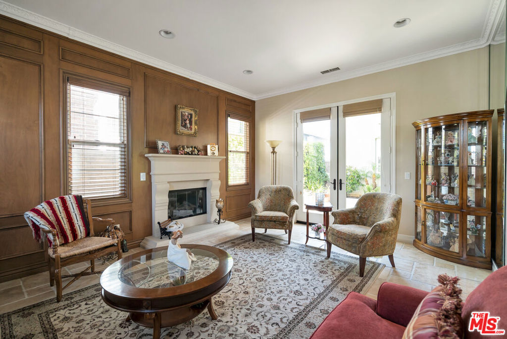 7529 Coastal View Drive