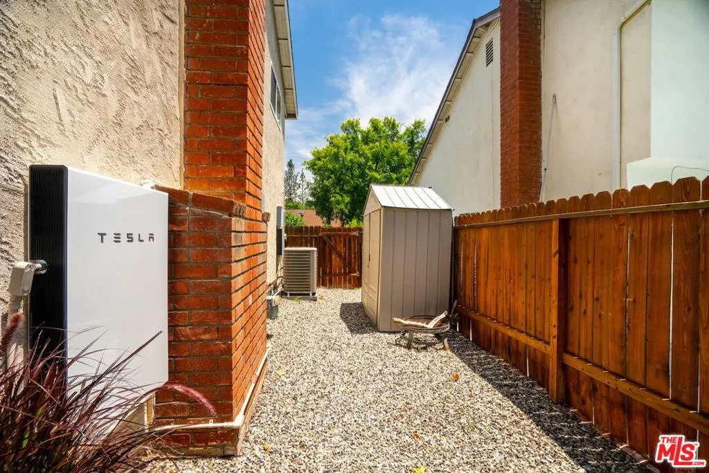 West Hills, California 91304, United States, 4 Bedrooms Bedrooms, ,3 BathroomsBathrooms,Residential,Active,154859