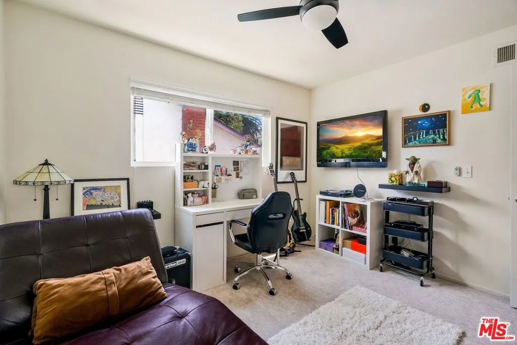 West Hills, California 91304, United States, 4 Bedrooms Bedrooms, ,3 BathroomsBathrooms,Residential,Active,154859