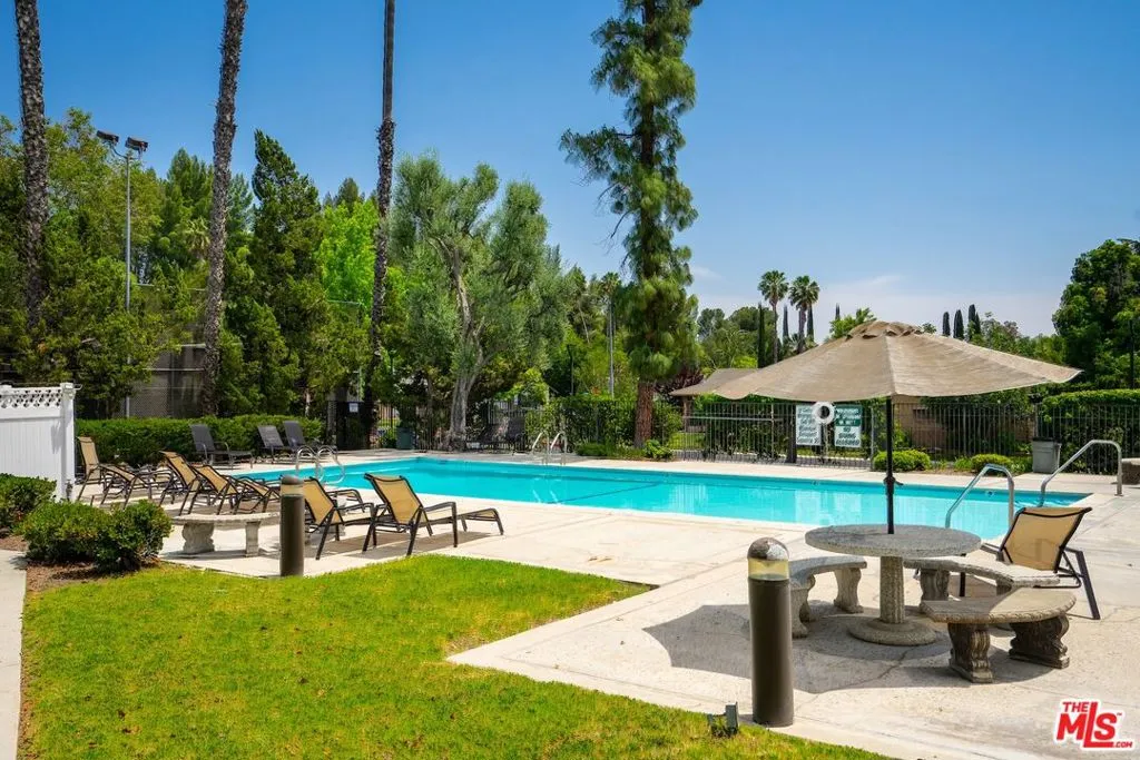 West Hills, California 91304, United States, 4 Bedrooms Bedrooms, ,3 BathroomsBathrooms,Residential,Active,154859