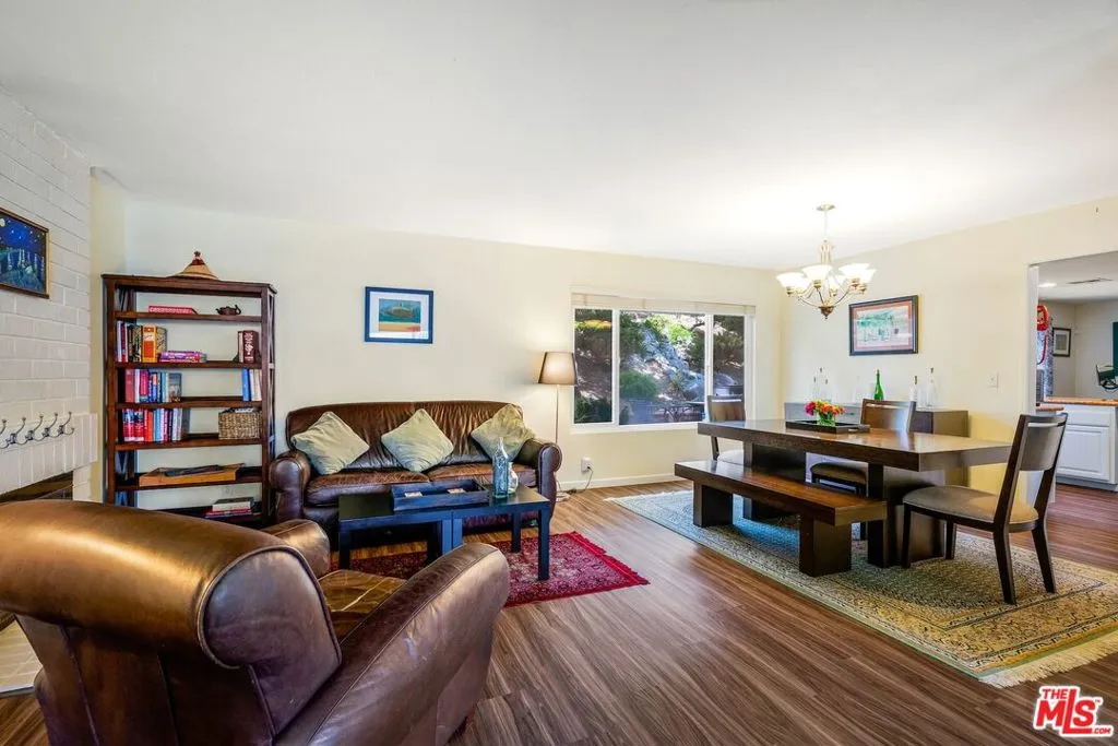 West Hills, California 91304, United States, 4 Bedrooms Bedrooms, ,3 BathroomsBathrooms,Residential,Active,154859