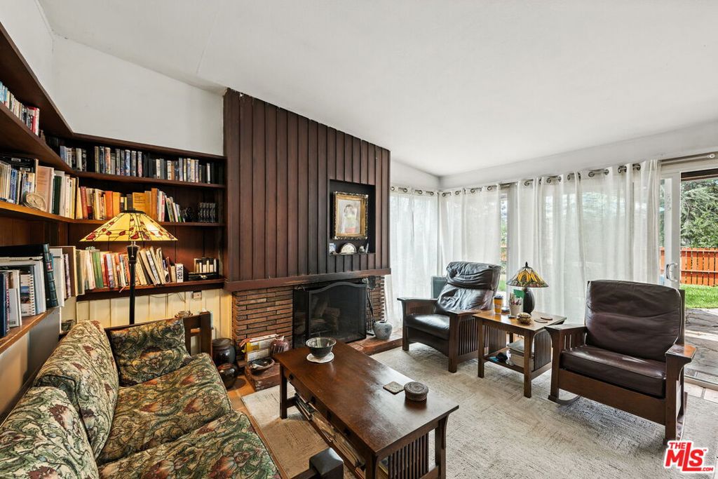 Properties 4 2186 Mar Vista Avenue